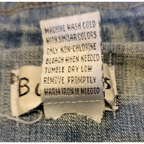 Buttons Demin Jean Jacket Large - Picture 5 of 5